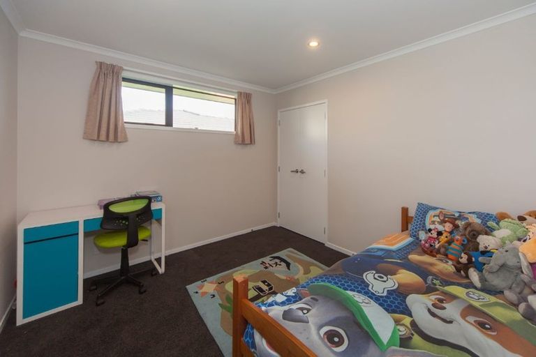 Photo of property in 8 Karika Place, Massey, Auckland, 0614