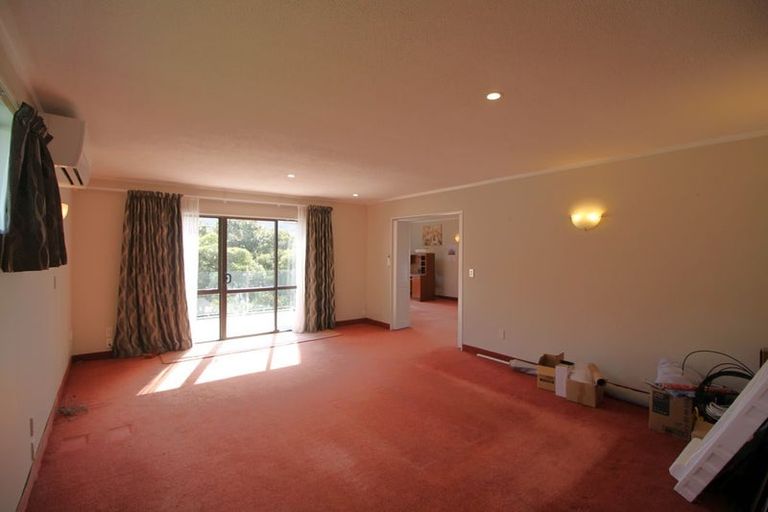 Photo of property in 31 Coates Street, Tawa, Wellington, 5028