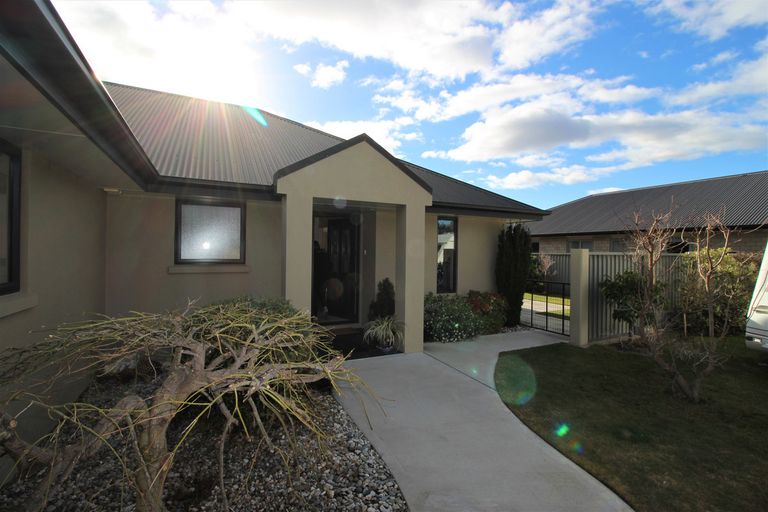 Photo of property in 22 Henderson Drive, Alexandra, 9320