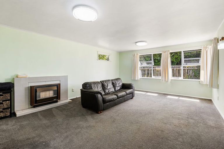 Photo of property in 12 Hawtrey Terrace, Johnsonville, Wellington, 6037