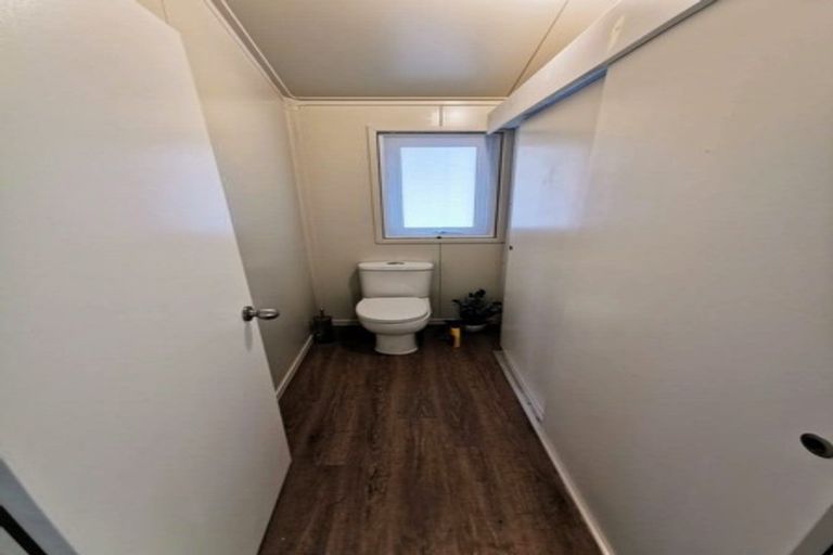 Photo of property in 10 Karaka Street, Castlecliff, Whanganui, 4501