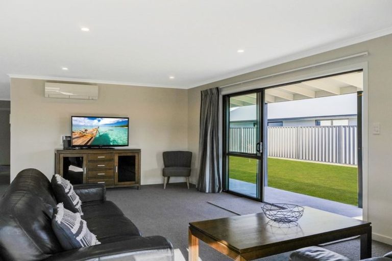 Photo of property in 1 Cirrus Place, Omarama, 9412