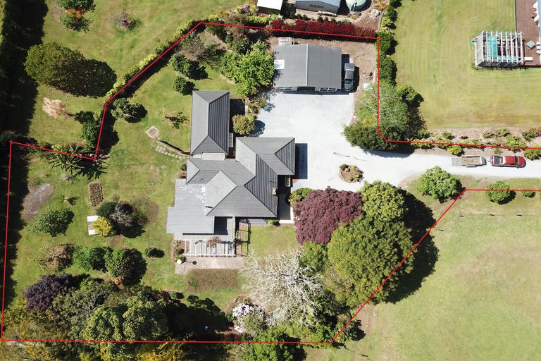Photo of property in 14 Pa Road, Kerikeri, 0230