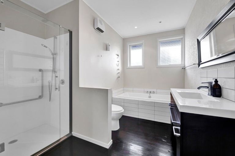 Photo of property in 73 Ihaia Road, Opunake, 4616