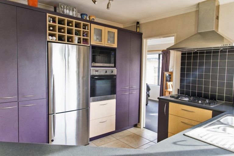 Photo of property in 19 Croftview Road, Wattle Downs, Auckland, 2103