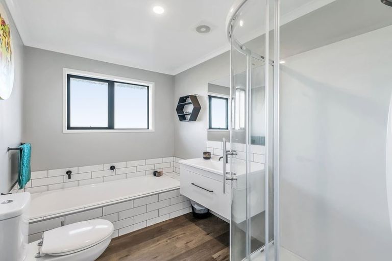 Photo of property in 7 Reuben Avenue, Rolleston, 7615