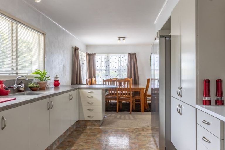 Photo of property in 2 Springfield Crescent, Enderley, Hamilton, 3214