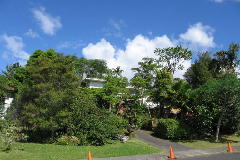 Photo of property in 18 Compton Street, Hillcrest, Auckland, 0627