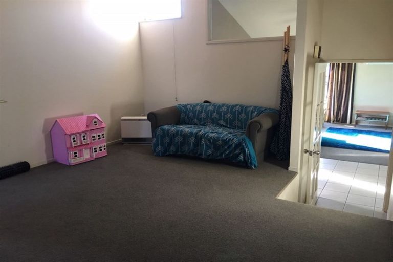 Photo of property in 18 Hastings Place, Hamilton Lake, Hamilton, 3204