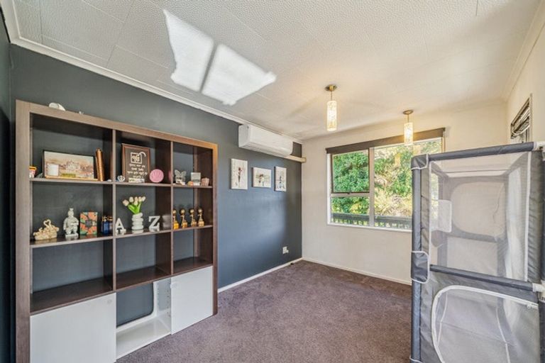 Photo of property in 110 Holborn Drive, Stokes Valley, Lower Hutt, 5019