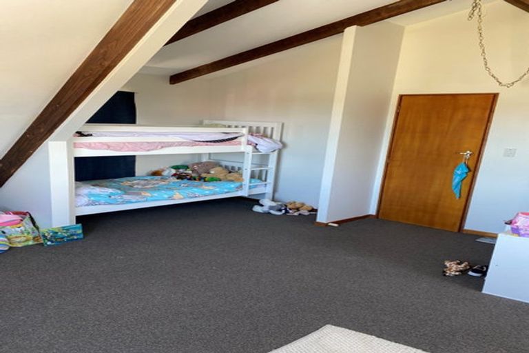 Photo of property in 2a Coniston Avenue, Te Atatu South, Auckland, 0610