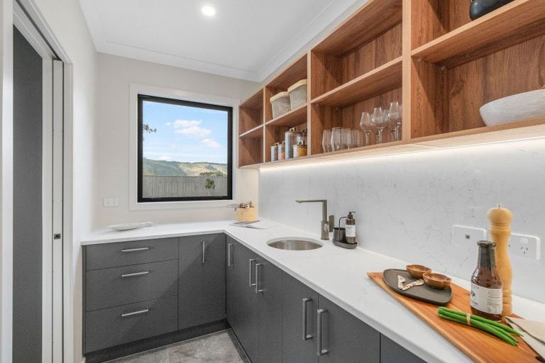 Photo of property in 26 Phoenix Palms Grove, Levin, 5510