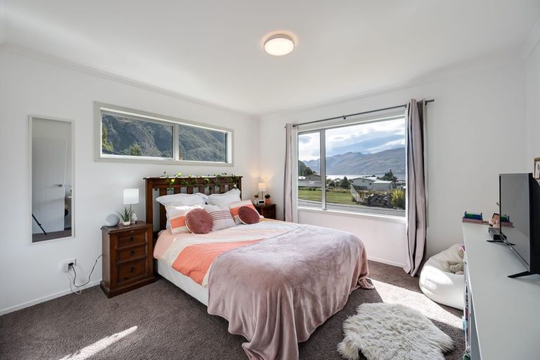 Photo of property in 1 Hector Close, Kingston, Athol, 9793