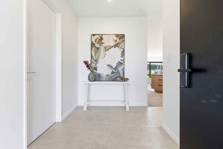 Photo of property in 15 Frank Ernest Crescent, Prebbleton, 7604