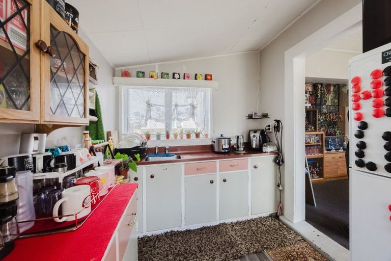 Photo of property in 204 Lascelles Street, Saint Leonards, Hastings, 4120