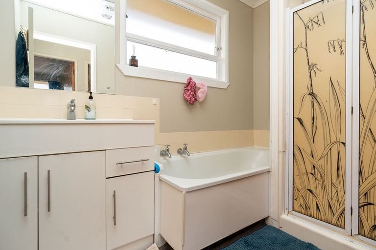 Photo of property in 39 Rhonda Avenue, Deanwell, Hamilton, 3206