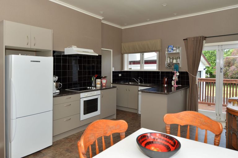 Photo of property in 46 King Street, Marton, 4710