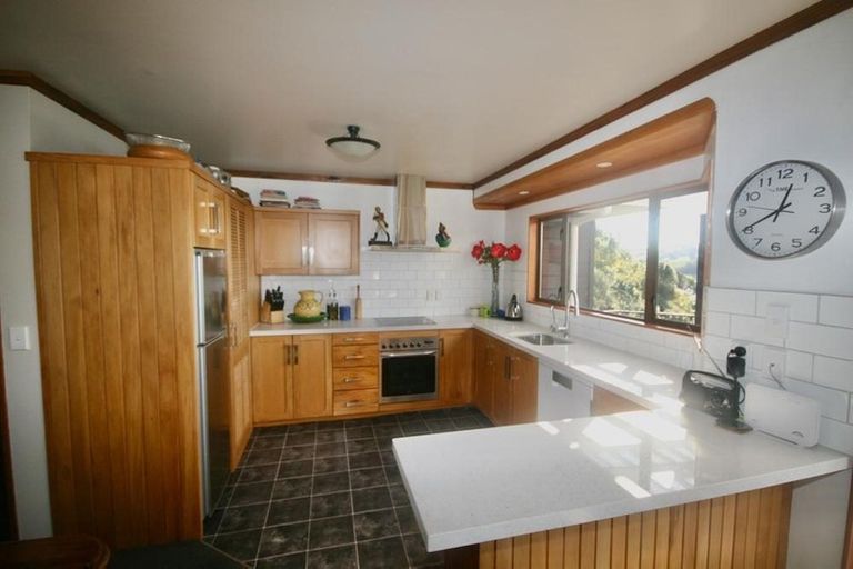 Photo of property in 16 Pine Grove, Tairua, 3508