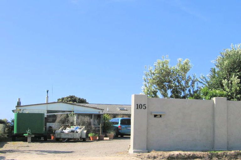 Photo of property in 105 Karewa Parade, Papamoa Beach, Papamoa, 3118