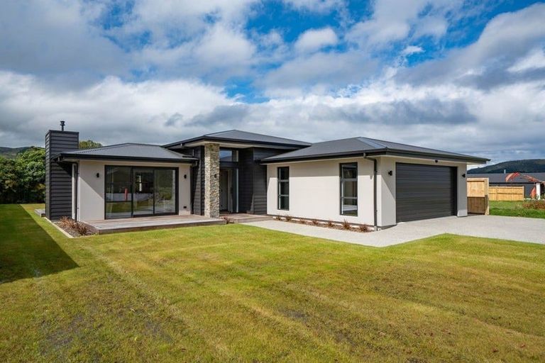 Photo of property in 9 Seven Oaks Drive, Kinloch, 3377