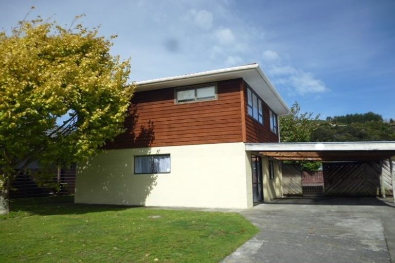Photo of property in 34 Gemstone Drive, Birchville, Upper Hutt, 5018