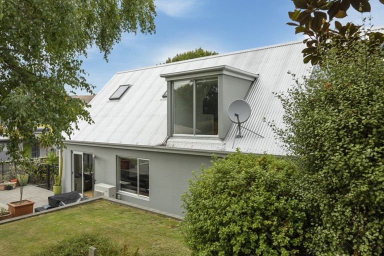 Photo of property in 3a Whareora Terrace, Cashmere, Christchurch, 8022