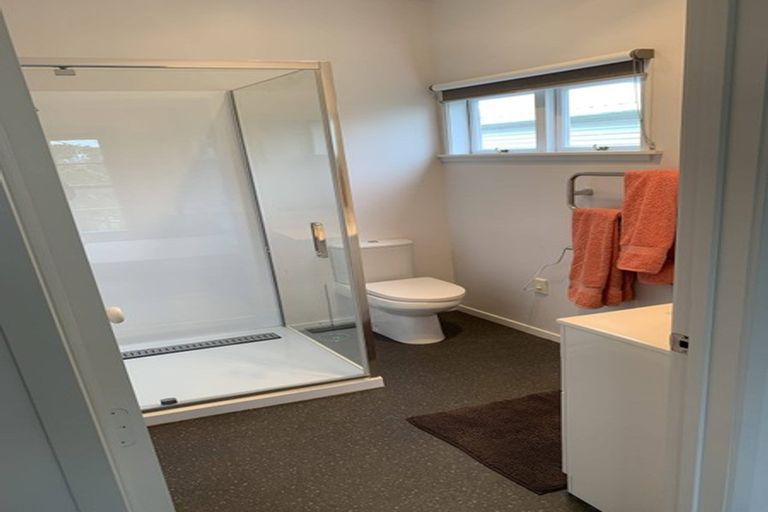 Photo of property in 374 Upper Harbour Drive, Greenhithe, Auckland, 0632