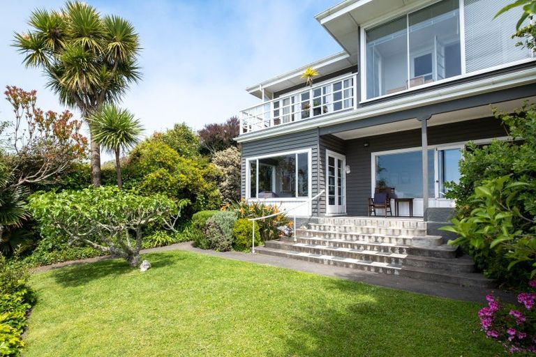 Photo of property in 114 Thompson Road, Bluff Hill, Napier, 4110