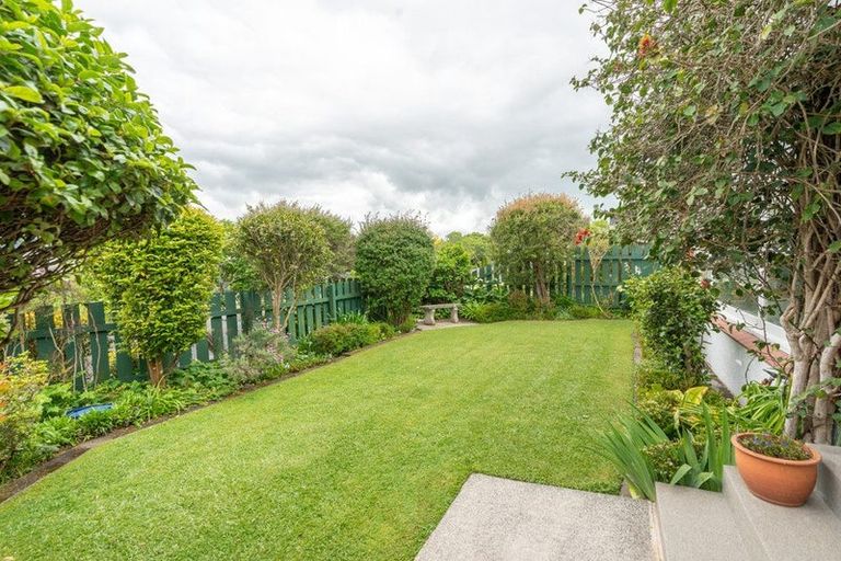 Photo of property in 8 Hillary Street, Chedworth, Hamilton, 3210