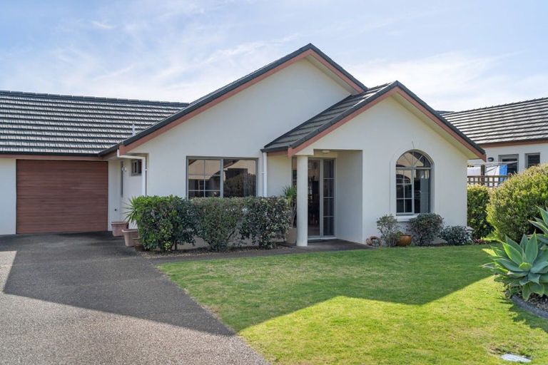 Photo of property in Seacrest, 7/200 Papamoa Beach Road, Papamoa Beach, Papamoa, 3118