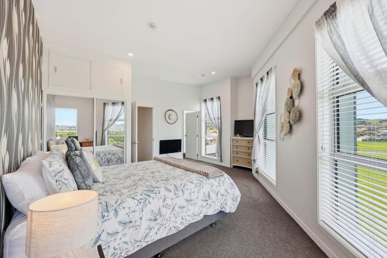 Photo of property in 15/63 Kestev Drive, Flat Bush, Auckland, 2016