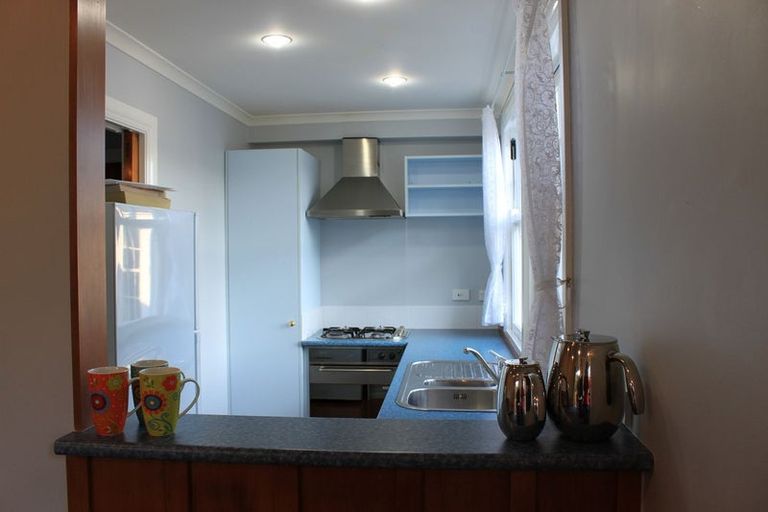 Photo of property in 8c Somerset Avenue, Newtown, Wellington, 6021