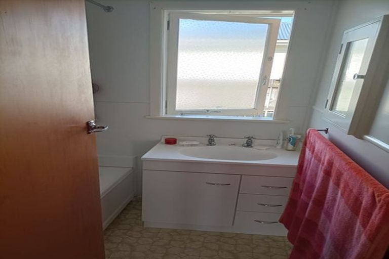 Photo of property in 19 Steele Road, Forest Lake, Hamilton, 3200