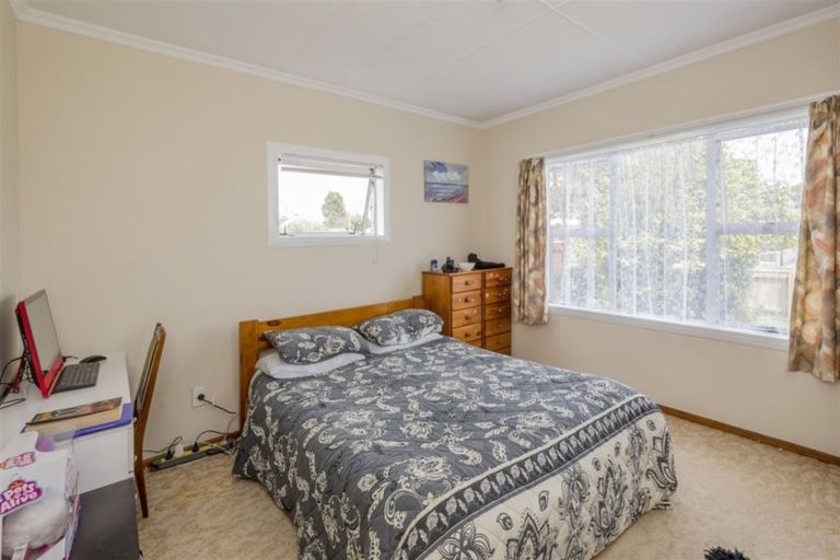 Photo of property in 22 George Street, Levin, 5510