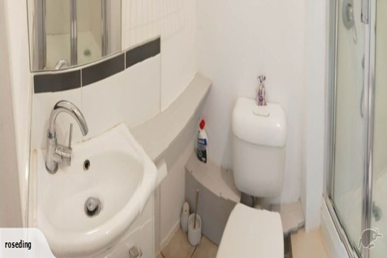 Photo of property in 102 Carlisle Road, Browns Bay, Auckland, 0632