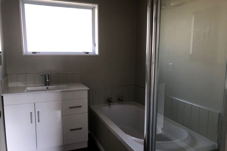 Photo of property in 1b Alexander Place, Otaki, 5512