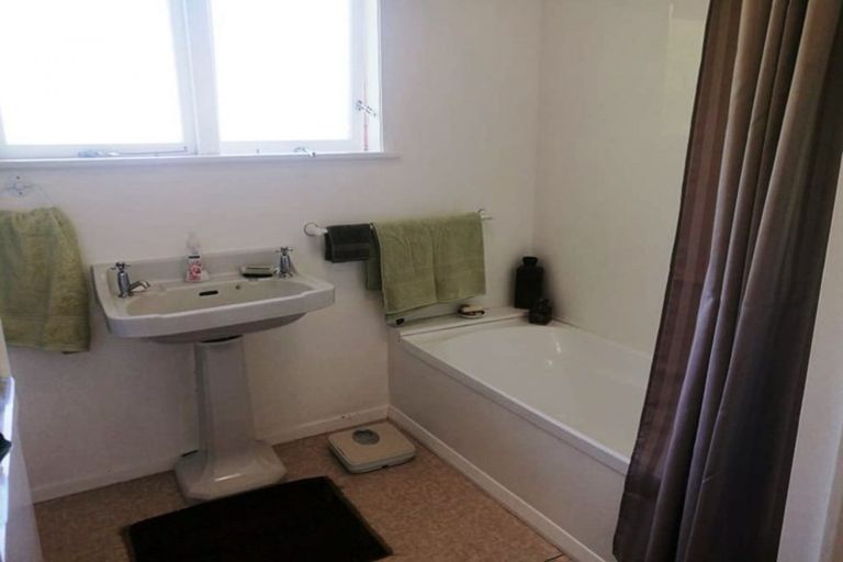 Photo of property in 3/260 Muritai Road, Eastbourne, Lower Hutt, 5013