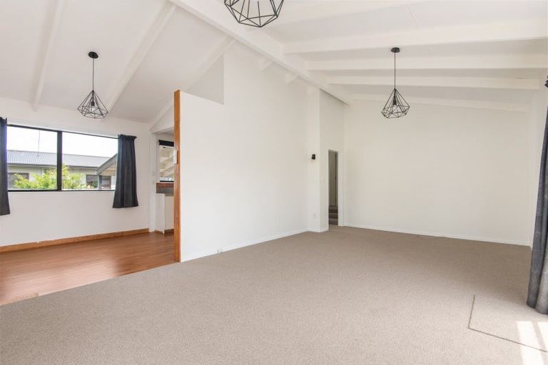 Photo of property in 21 Kowhai Street, Tokomaru, Palmerston North, 4474