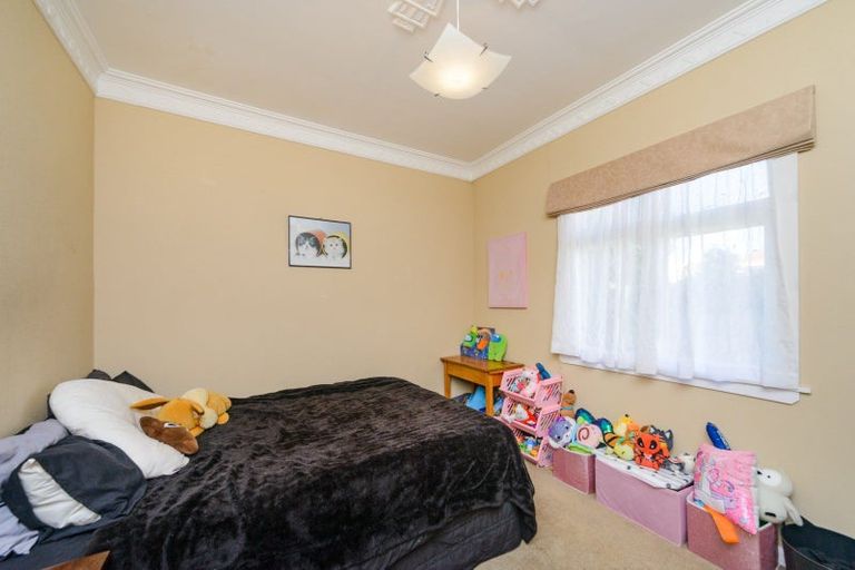 Photo of property in 30 Puriri Terrace, Roslyn, Palmerston North, 4414