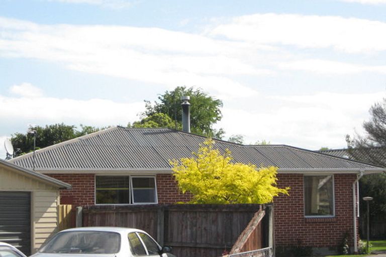 Photo of property in 26a Clipper Place, Redwood, Christchurch, 8051