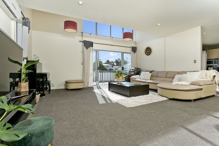Photo of property in 10a Saffron Street, Birkdale, Auckland, 0626