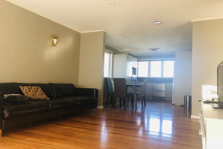 Photo of property in 65 Bond Crescent, Forrest Hill, Auckland, 0620