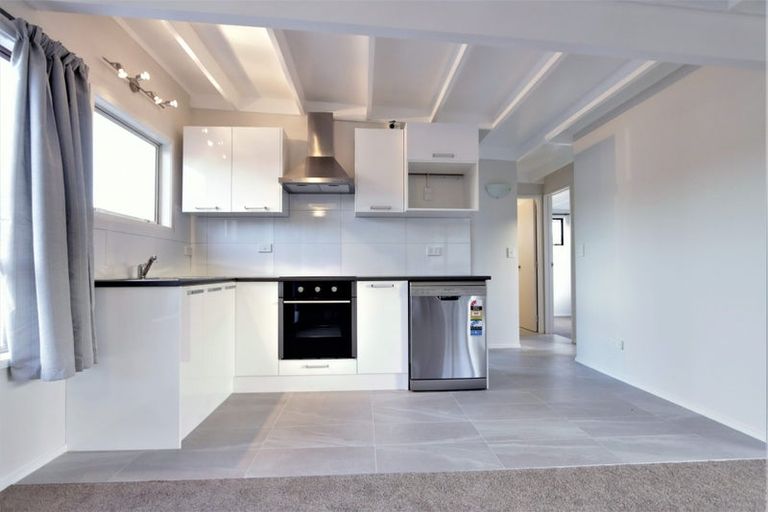 Photo of property in 18 Wycherley Drive, Bucklands Beach, Auckland, 2014