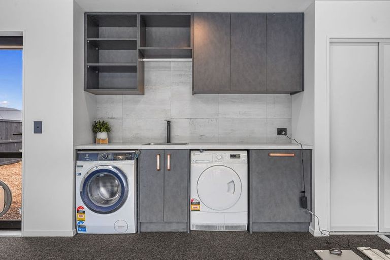 Photo of property in 9 Vaughan Street, Sefton, 7477