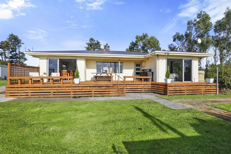 Photo of property in 1467 Mangorei Road, Mangorei, New Plymouth, 4371
