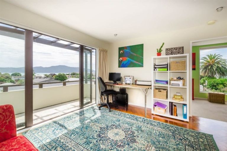 Photo of property in 21 Ocean Road, Paraparaumu Beach, Paraparaumu, 5032