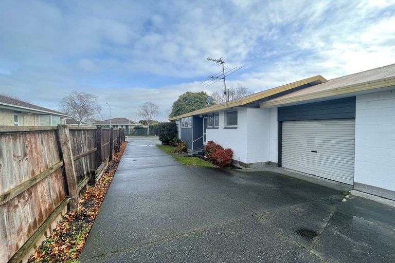 Photo of property in 1/14 Salford Avenue, Redwood, Christchurch, 8051
