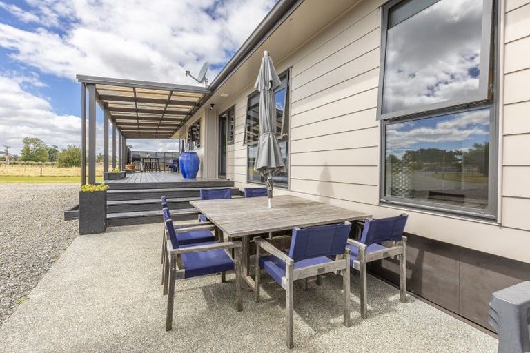 Photo of property in 1 Elm Place, Waipukurau, 4284
