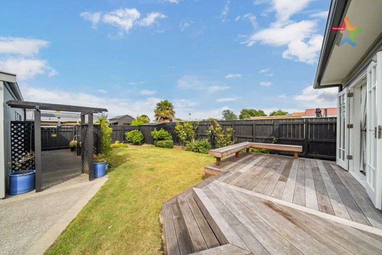 Photo of property in 15 Fairfield Avenue, Fairfield, Lower Hutt, 5011