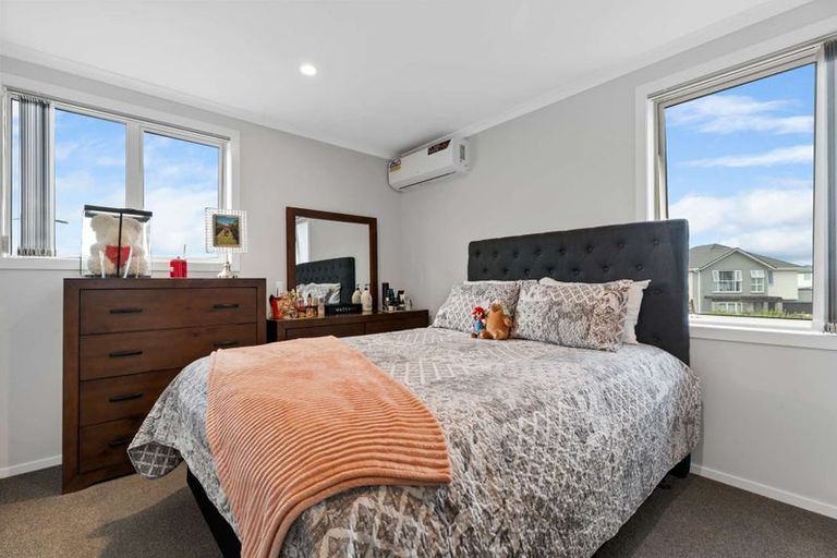 Photo of property in 50 Kauri Heart Avenue, Takanini, 2112